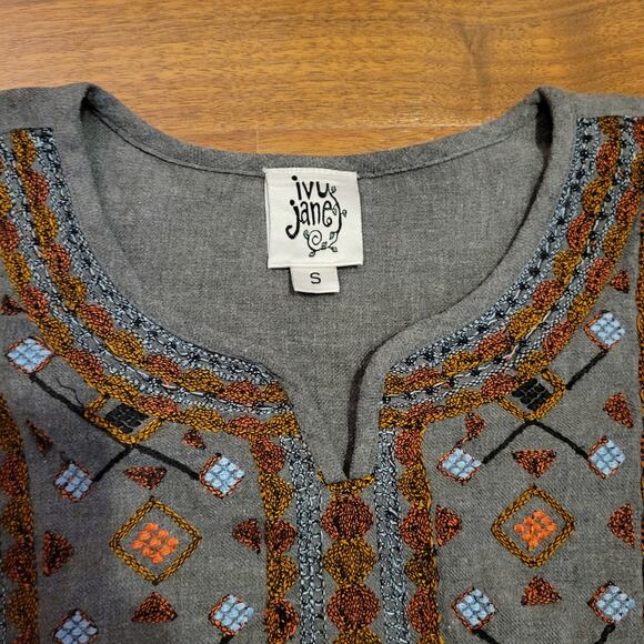 Ivy Jane, Small | Embroidery Cotton Waist Tie Boho 3/4 Sleeve Top - Picture 4 of 4